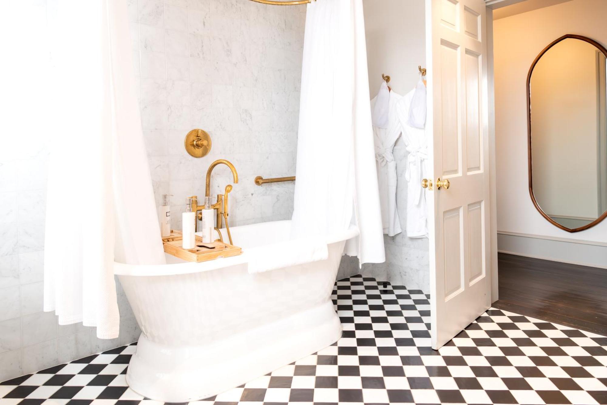 Hotel Kinsley Kingston Ngoại thất bức ảnh
